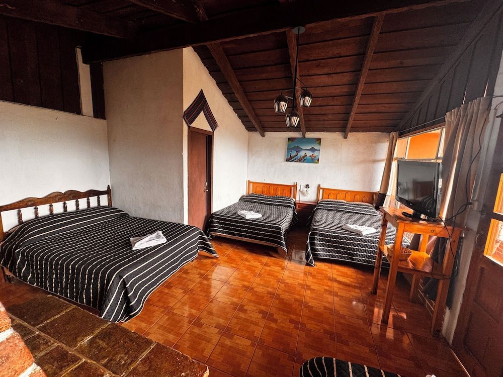 Hotel Hanna Resort Classic Room, Balcony, Lake View 4