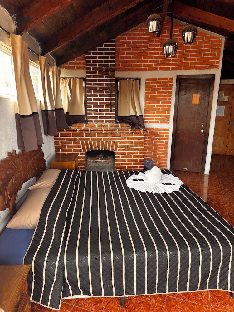 Comfort Room, Balcony, Lake View