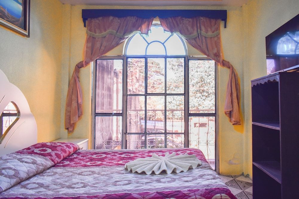 Hotel el Amigo Standard Single Room 5