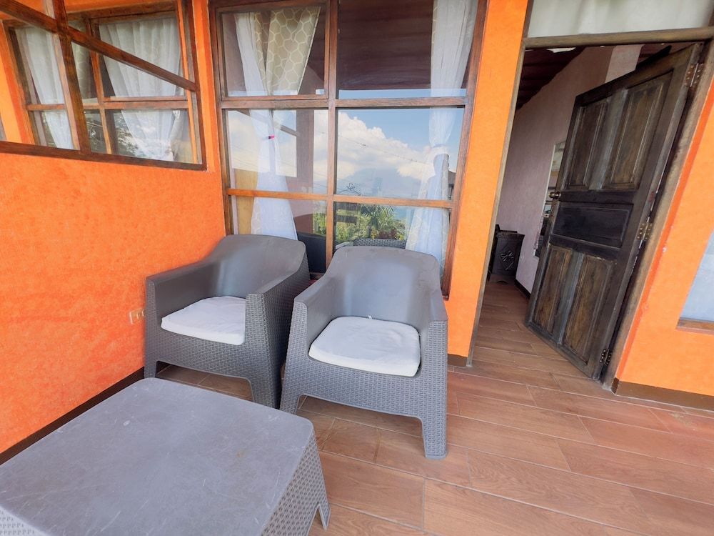 Hotel Hanna Suites Superior Suite, Patio, Lake View 6