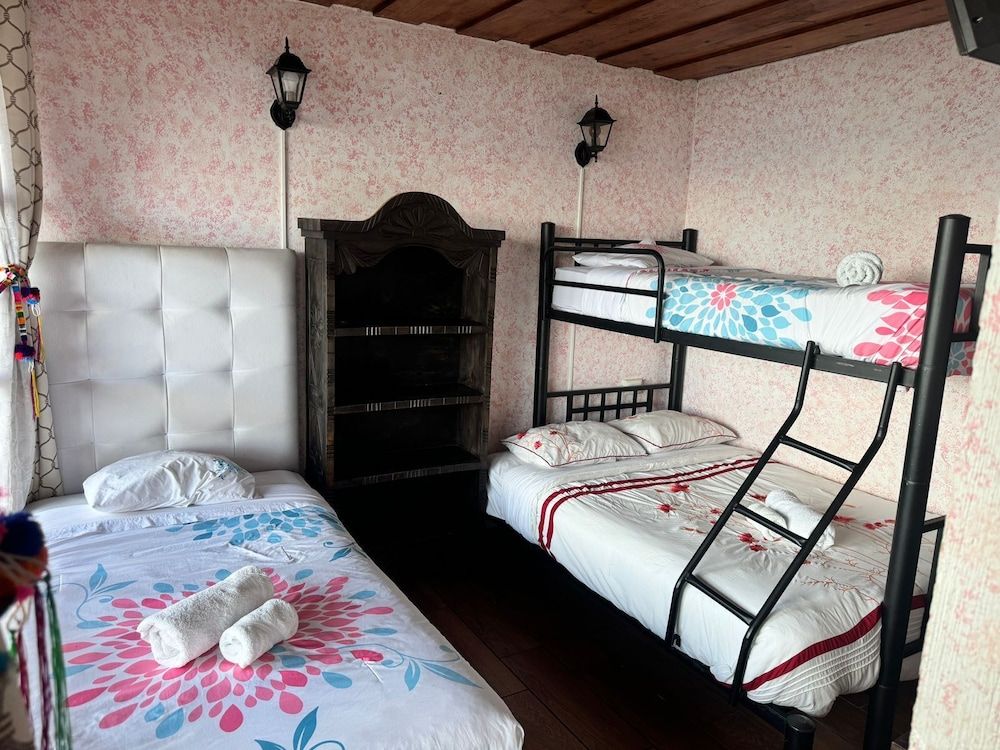 Hotel Hanna Suites Standard Suite, Patio, Lake View 3