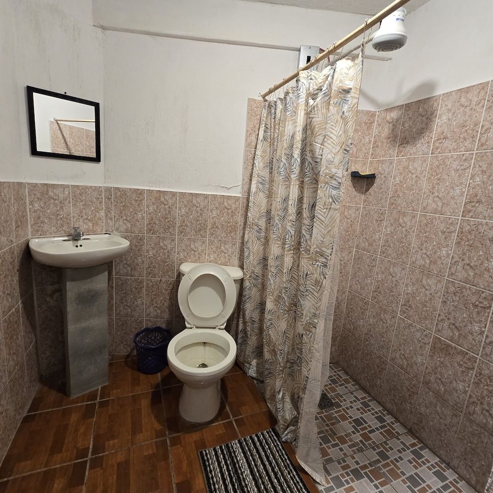 Apartamentos el viajero Family Apartment, 2 Bedrooms, Courtyard View 4