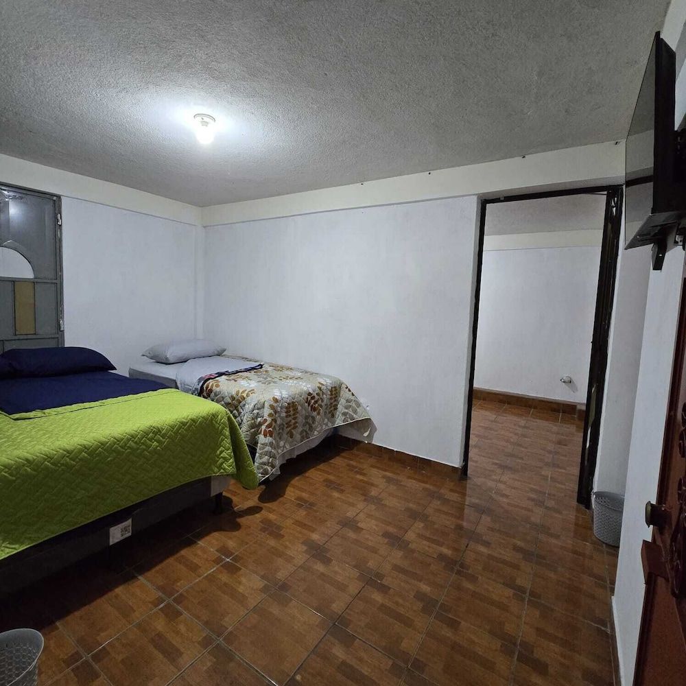 Apartamentos el viajero Family Apartment, Patio 2