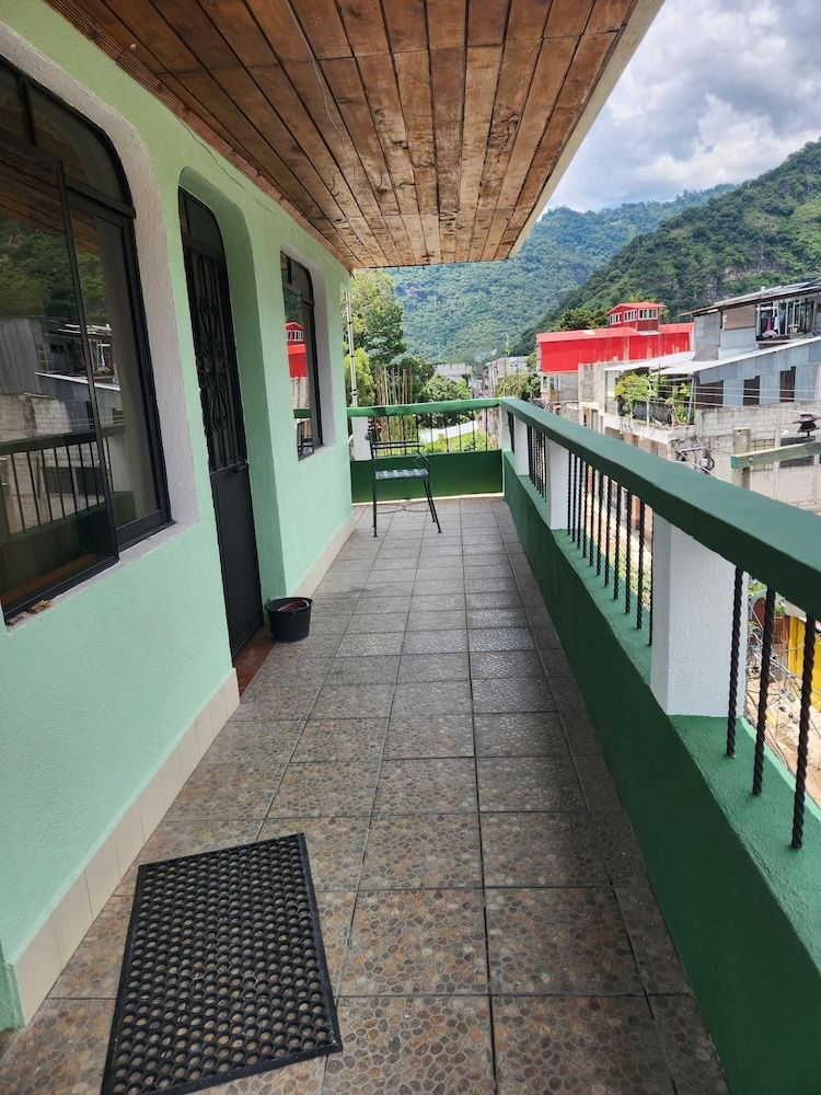 Handrails in hallways