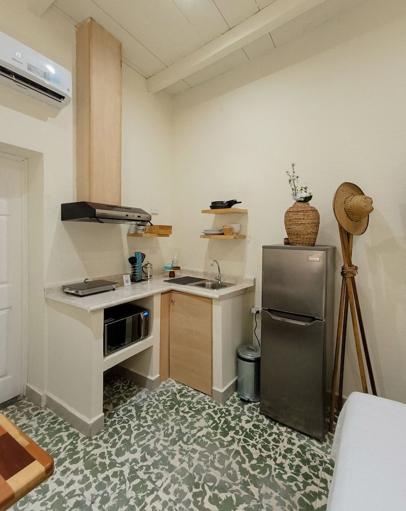 Hostted Elegant Apartment 8