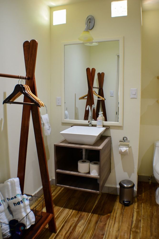 Hostted Elegant Apartment 17