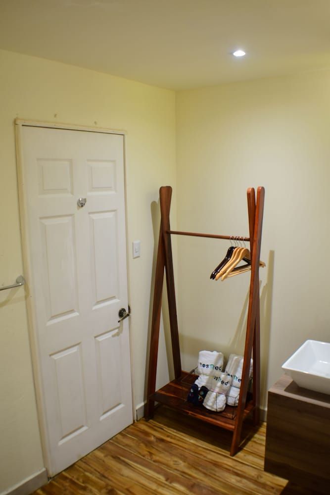 Hostted Elegant Apartment 13