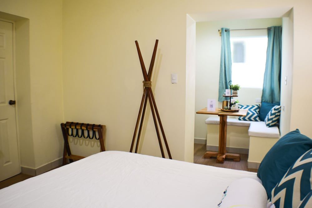 Hostted Colorful Apartment