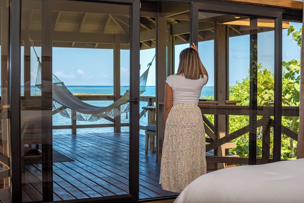 Anthony's Key Resort Luxury Room 3