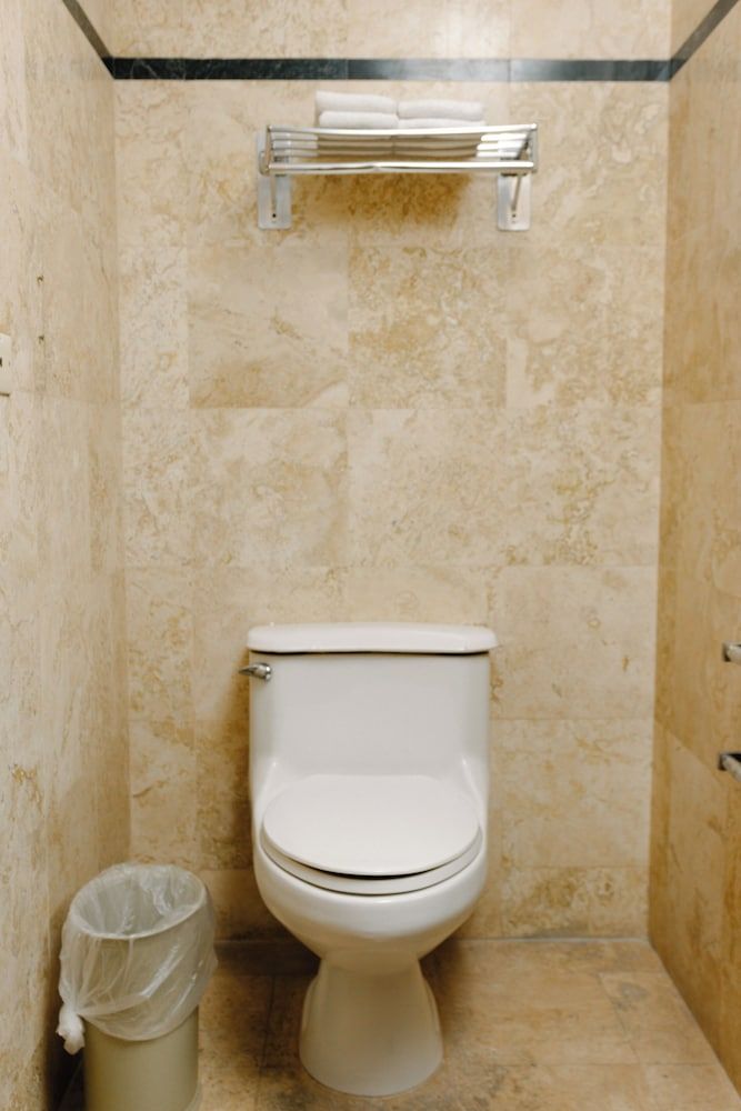 Intercity Tower Standard Double Room, 1 King Bed 11