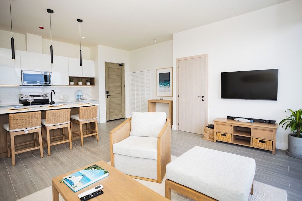 Arihini Luxury Apartment, Balcony, Ocean View 11