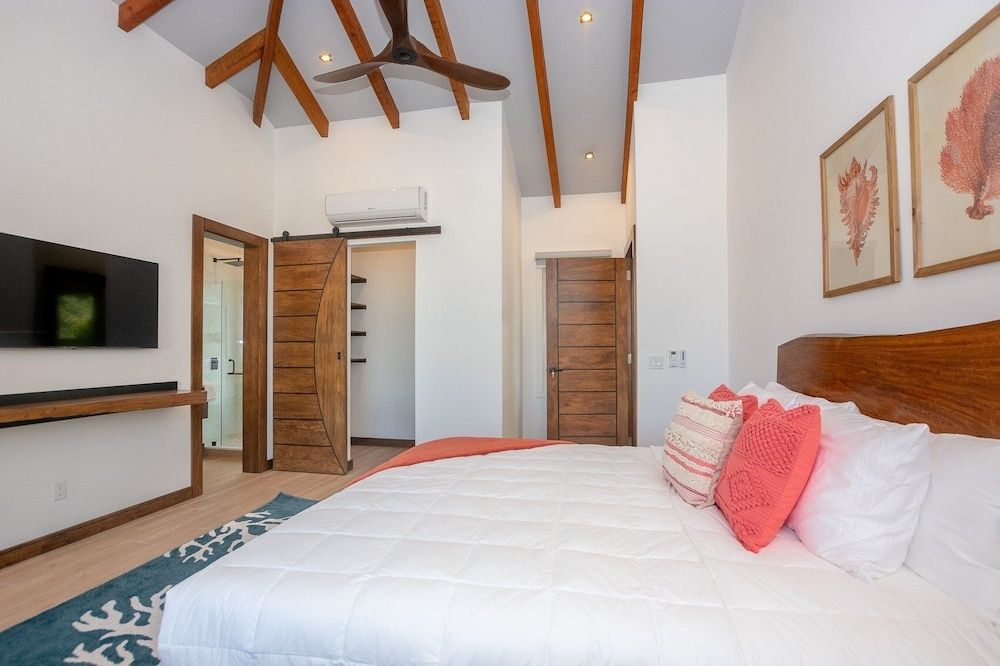 House, 2 Bedrooms