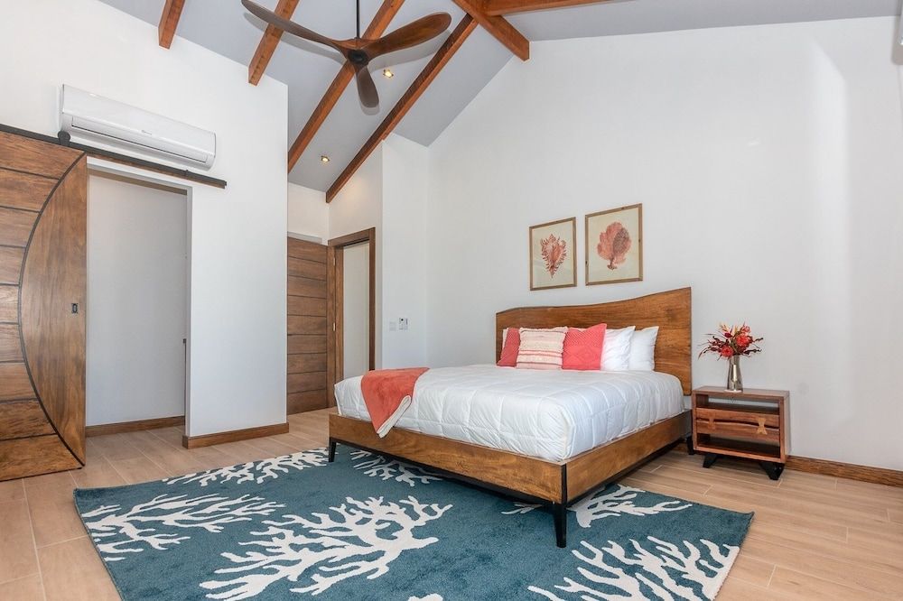 House, 2 Bedrooms