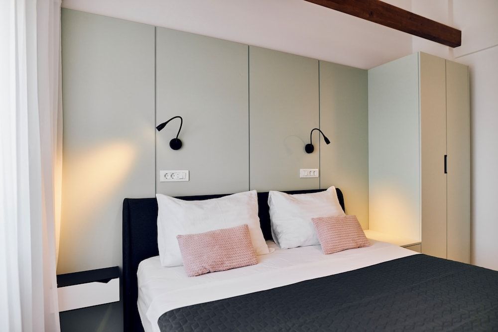 One-bedroom apartment with terrace, sea side
