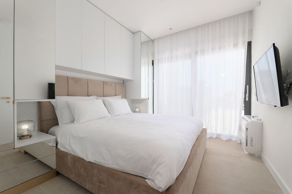 Luxury Villa, 3 Bedrooms, Private Pool, Sea Facing