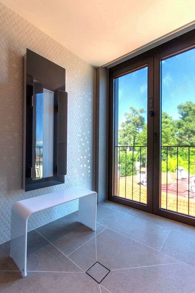 Keight Hotel Opatija, Curio Collection By Hilton Signature Suite, 1 King Bed (Keight) 4