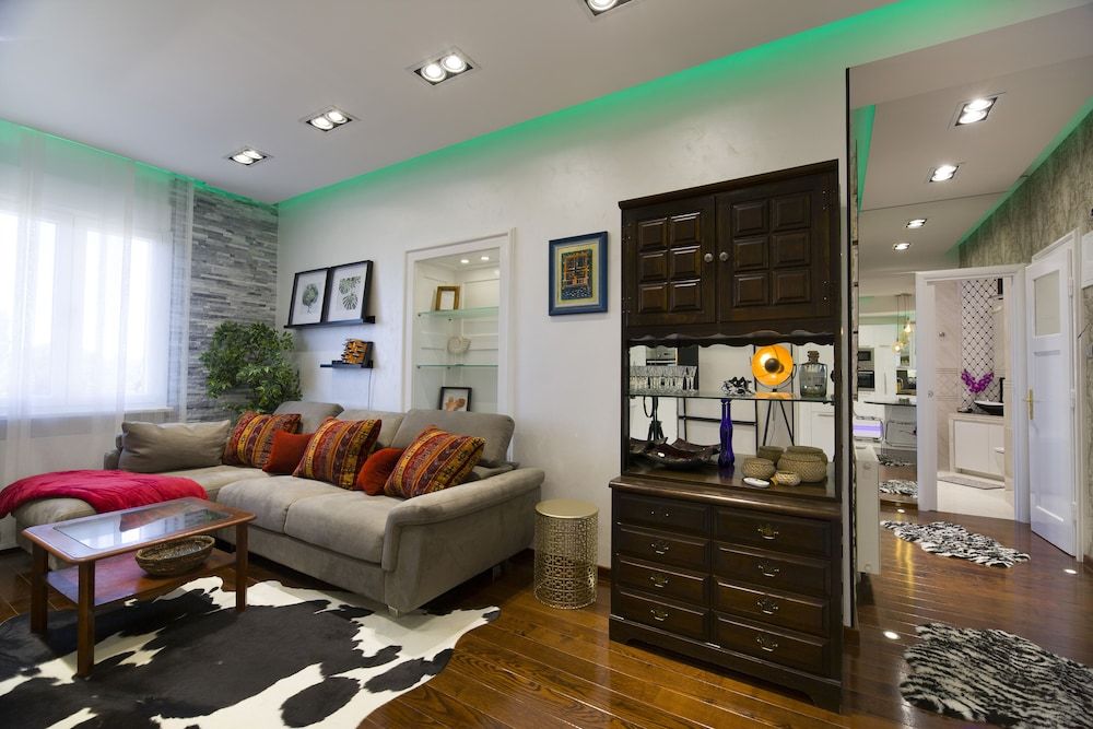 Central Station Art Apartment