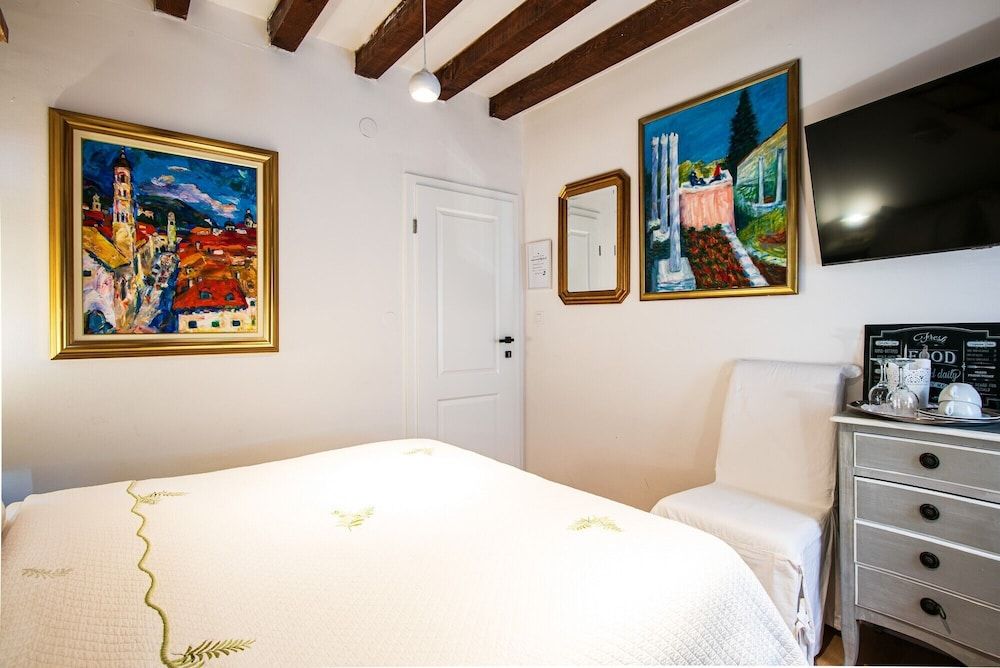 City Room