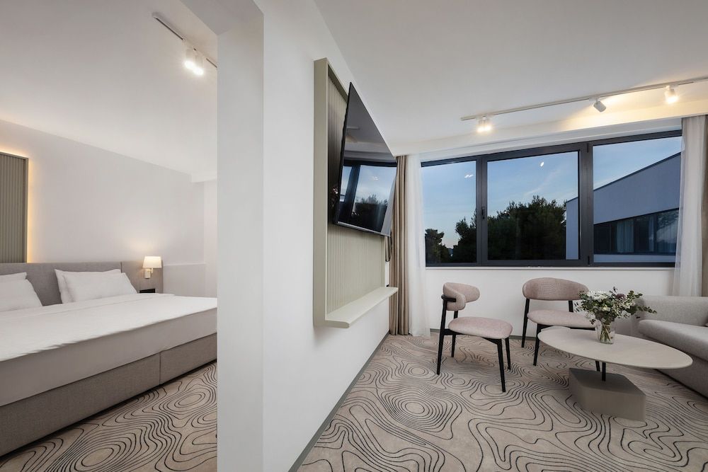 Seesea Hotel JUNIOR SUITE - no balcony 2