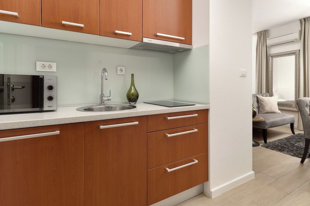 Apartments Studios 81 Studio (A2) 6