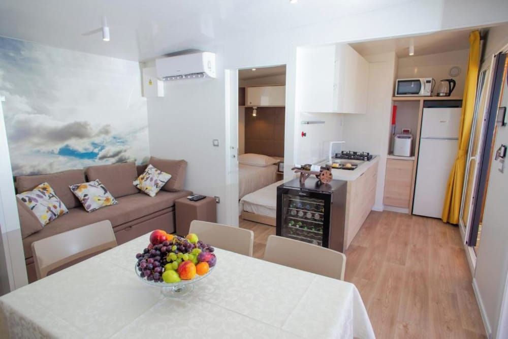 Lastura Mobile Homes Exclusive Mobile Home, Sea View 3