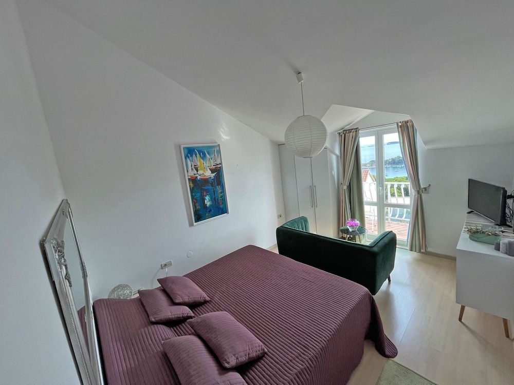 Apartments Andrijana Deluxe Apartment, Balcony, Sea View