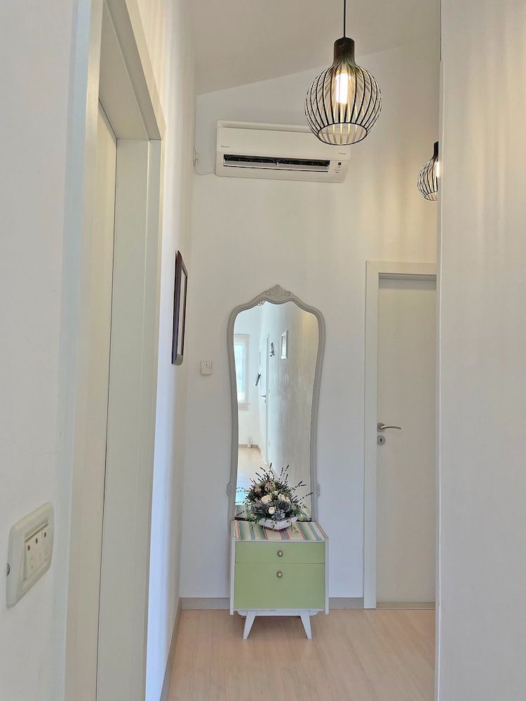 Apartments Andrijana Deluxe Apartment, Balcony, Sea View 5