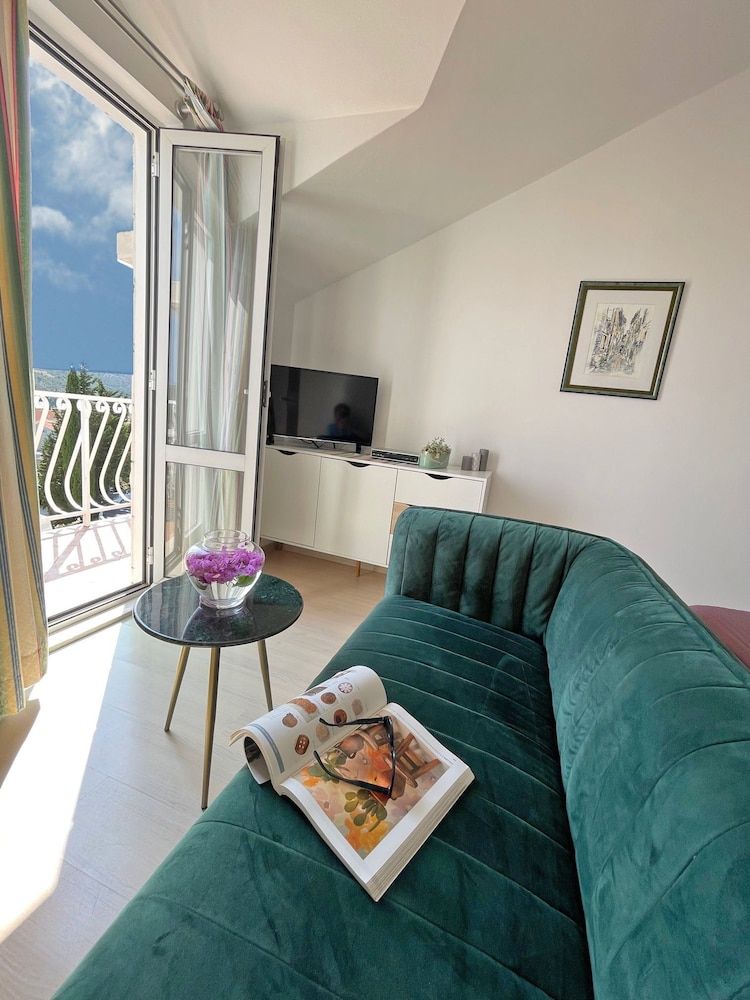 Apartments Andrijana Deluxe Apartment, Balcony, Sea View 9