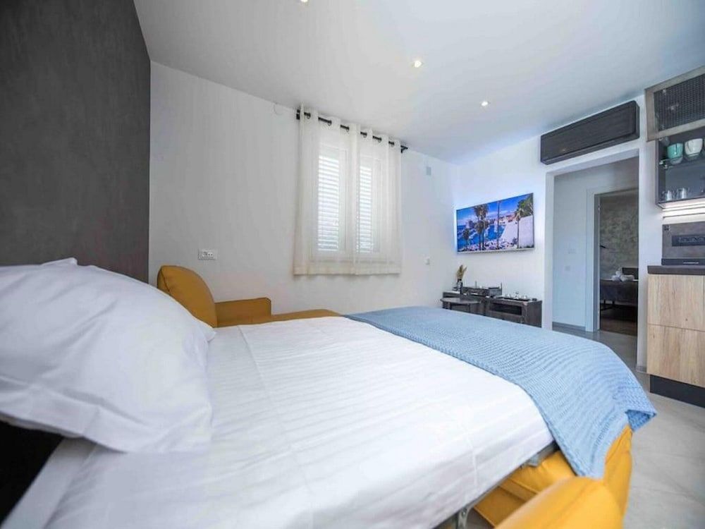 House (Two Bedroom Holiday Home)