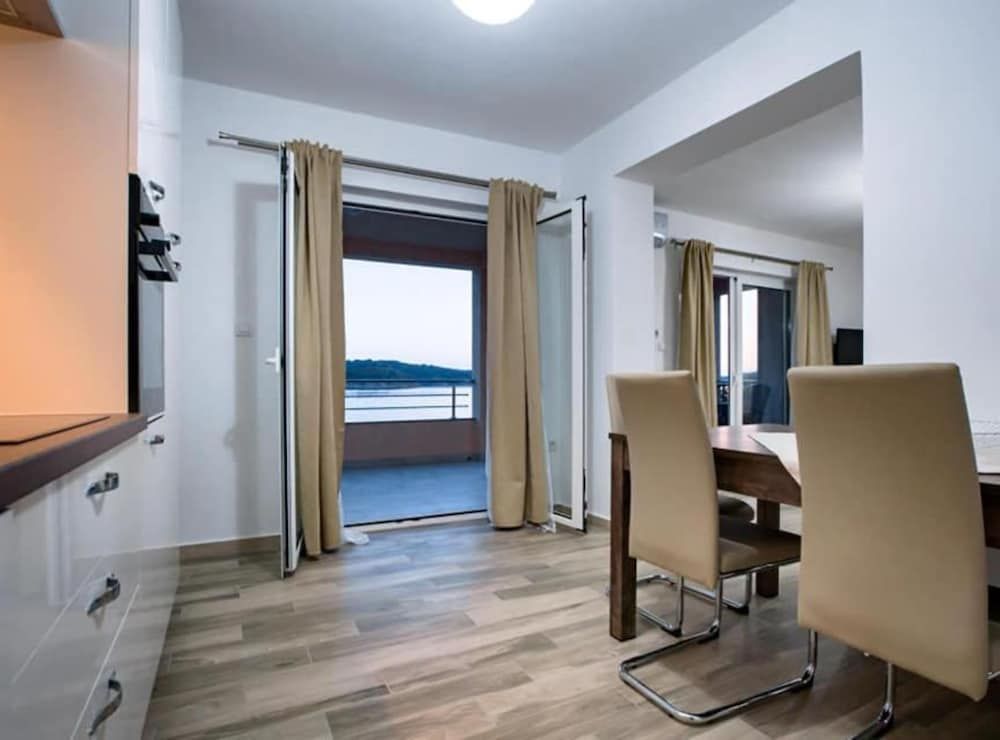 Apartments Villa Oceanus Apartment (Sea View Apartment 1 Golden sun) 25