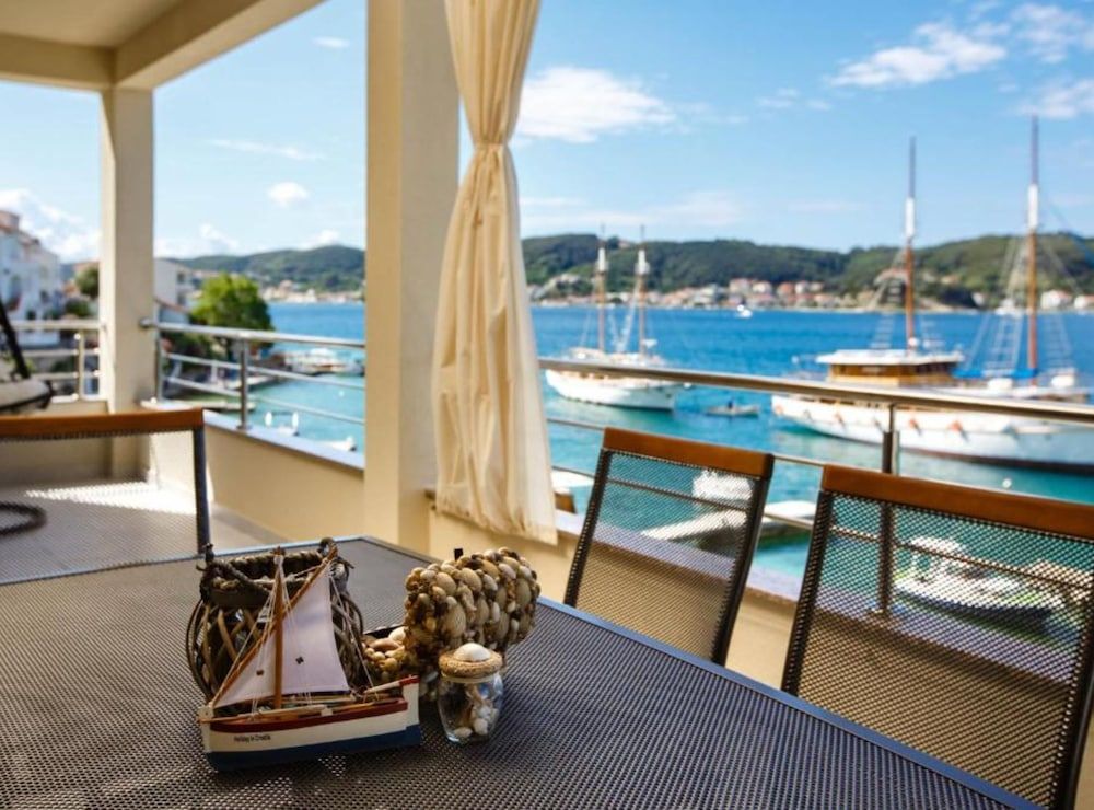 Apartments Villa Oceanus Apartment (Sea View Apartment 2 Blue sea) 3