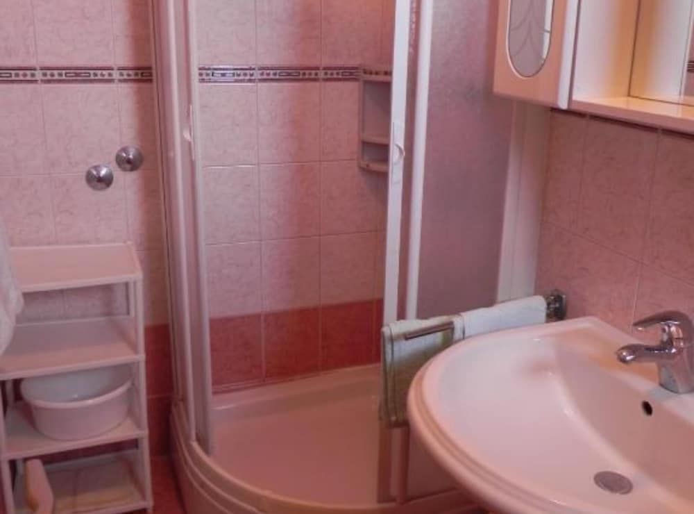 Apartments Trogrlić Studio (Studio with Balcony) 5