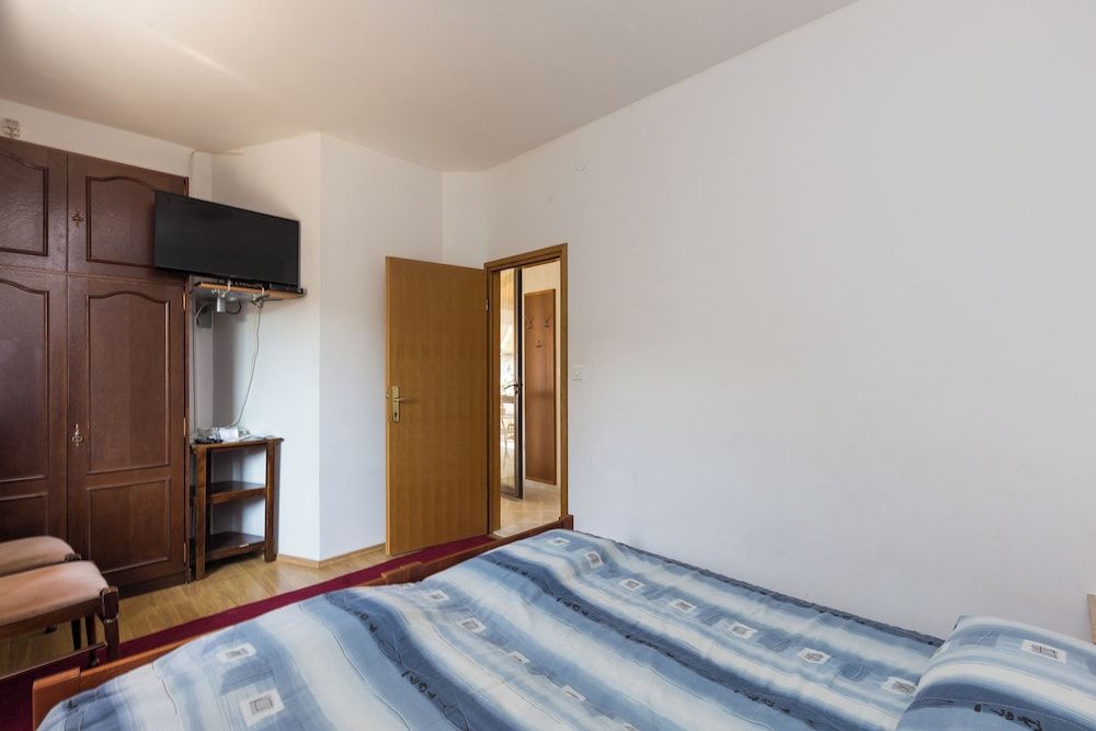Apartment (Two-Bedroom Apartment with Terrace(pr)