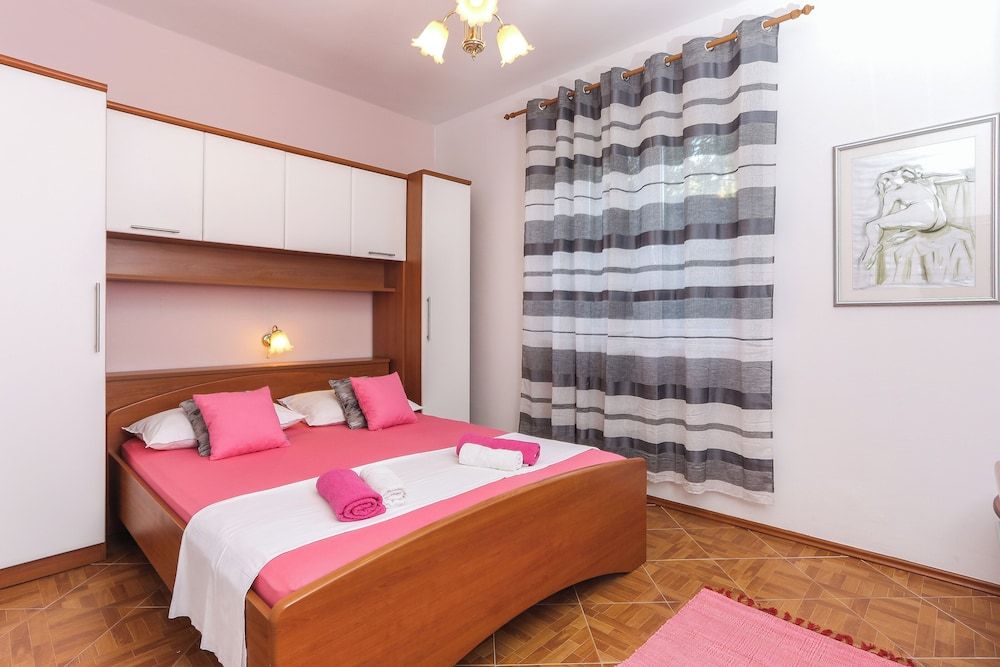 Apartment (Two Bedroom Apartment with Terrace (A)