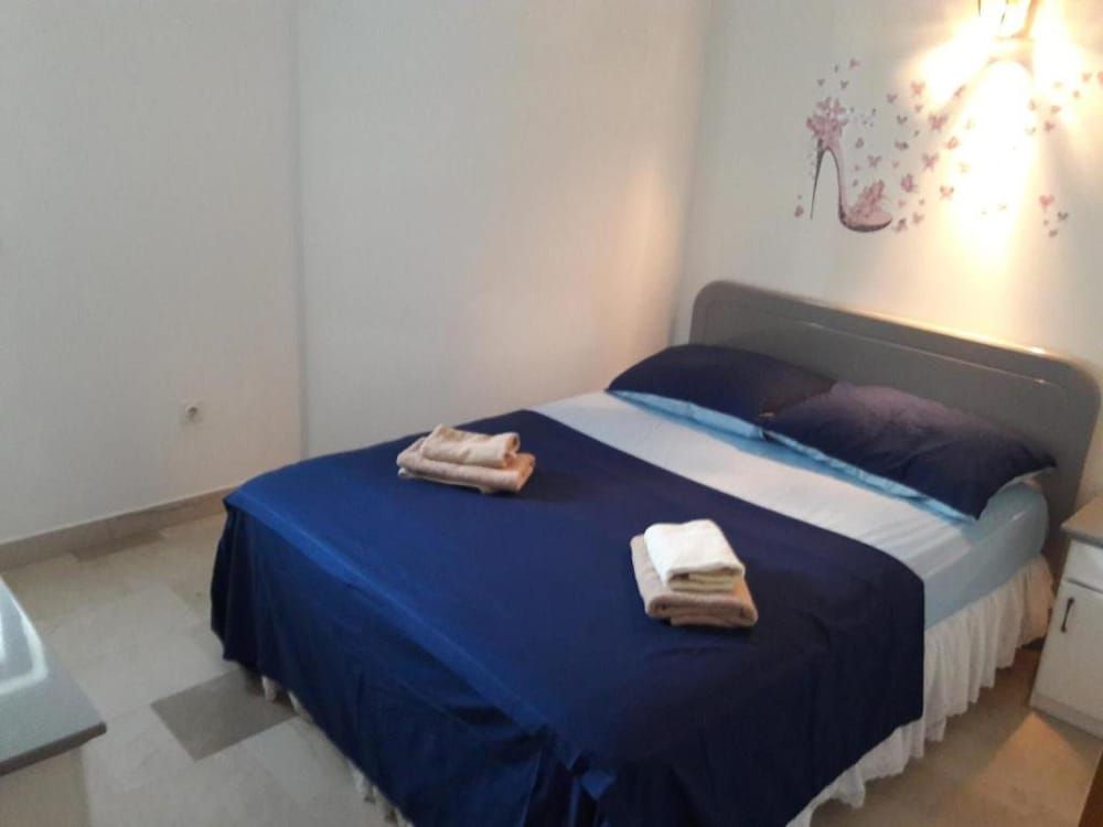 Apartment (One Bedroom Apartment with Terrace)