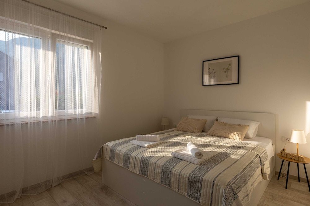 Apartment (Two Bedroom Apartment with Balcony)