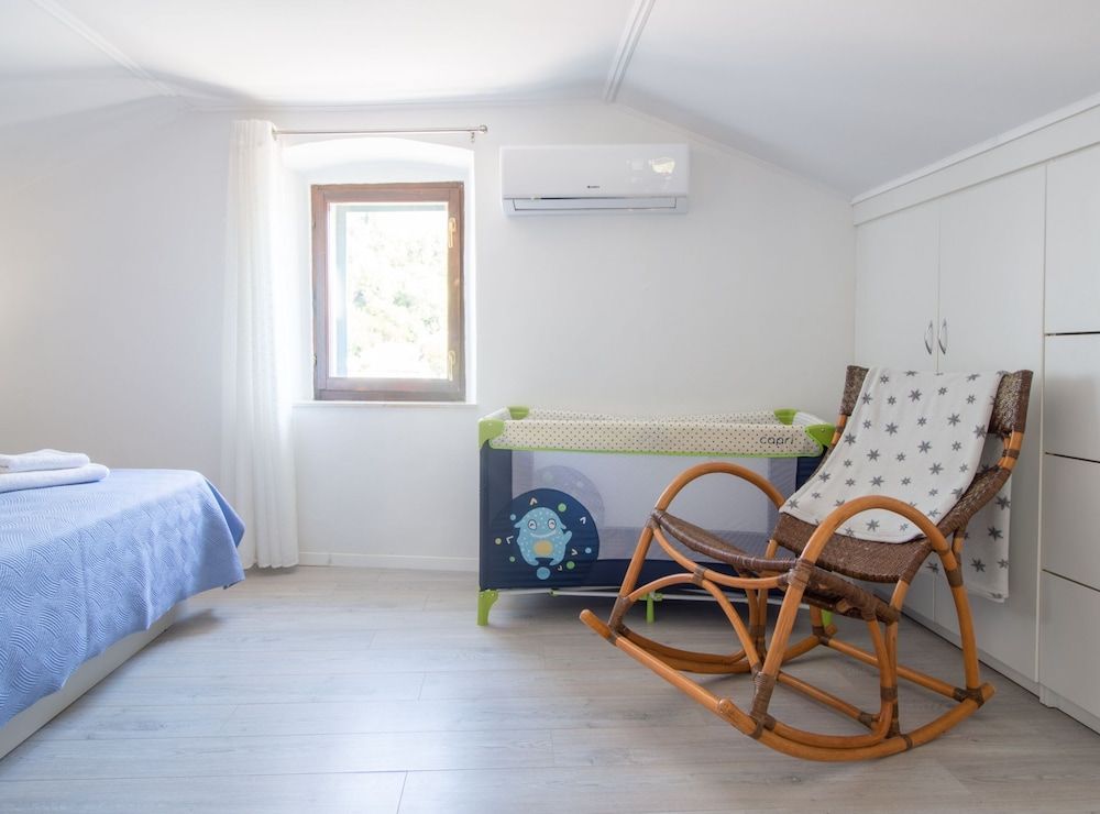 Holiday Home Riva House (Four Bedroom Holiday Home with Sea Vi) 10