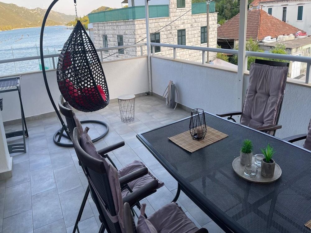 Holiday Home Riva House (Four Bedroom Holiday Home with Sea Vi) 18