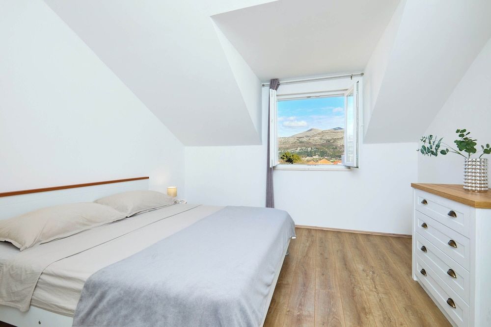 Apartment 2Home Standard Apartment 5