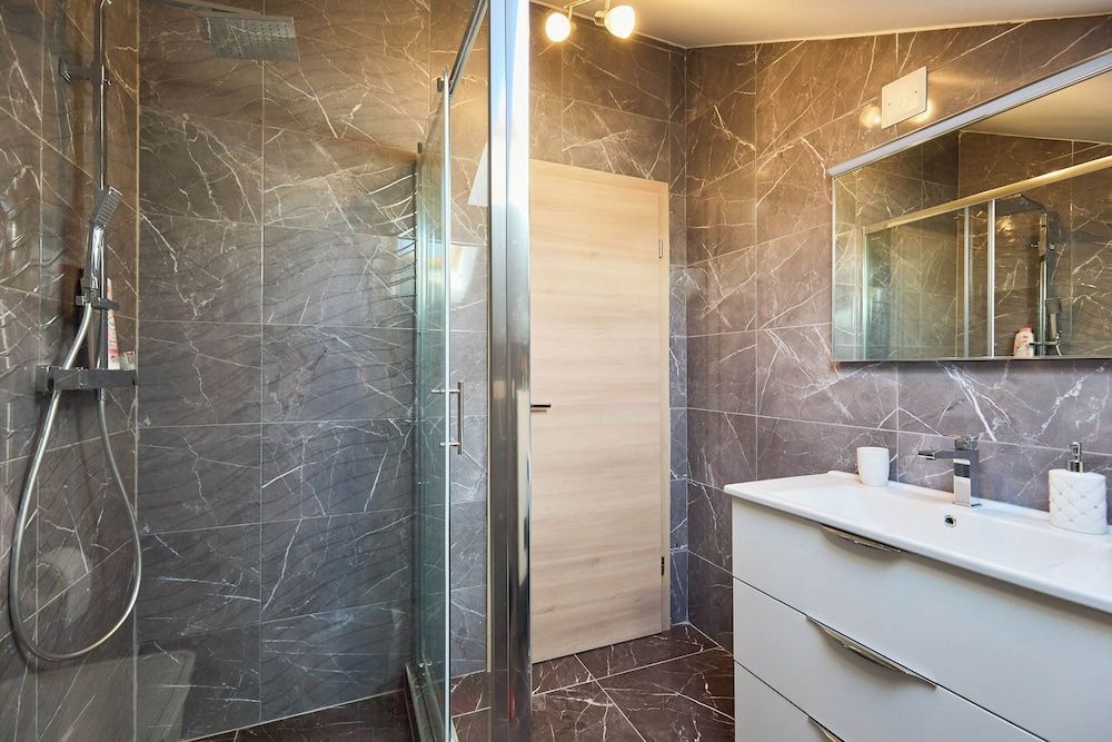 Apartment 2Home Standard Apartment 13