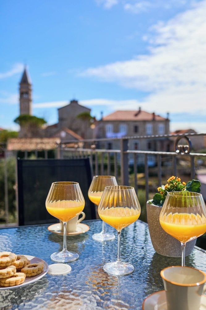 Apartment 2Home Standard Apartment 10