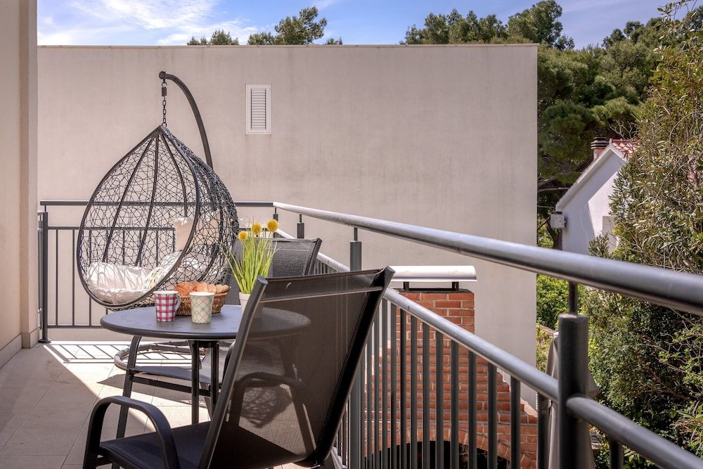 Classic Studio, Balcony, Beachfront