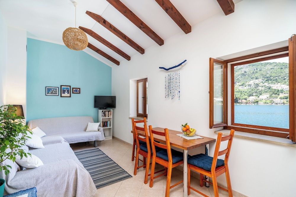 Apartment (Sea House 2)