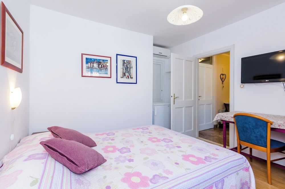 Apartment (One Bedroom Apartment (A1))