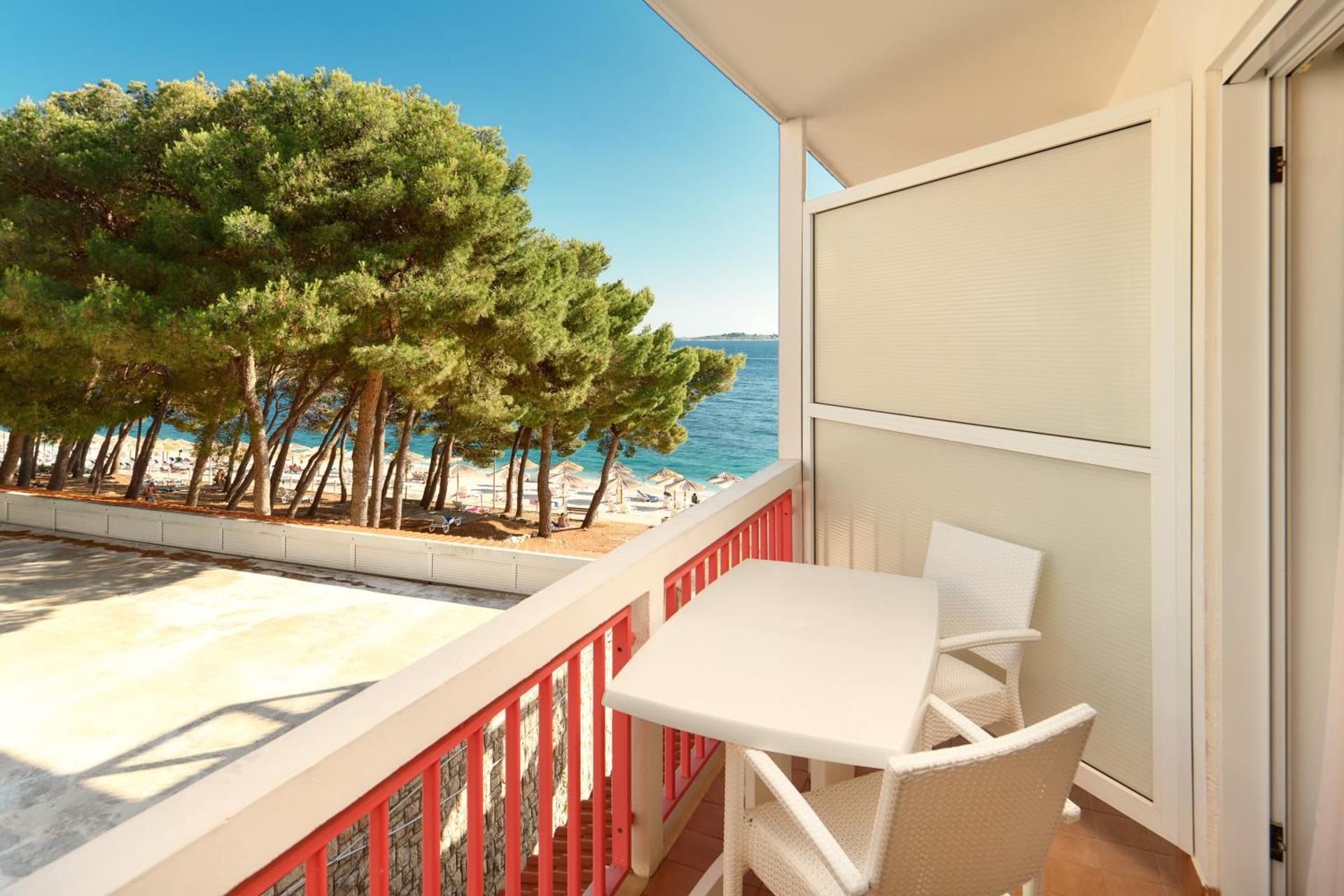 Premium Club Room with Balcony - Seaside