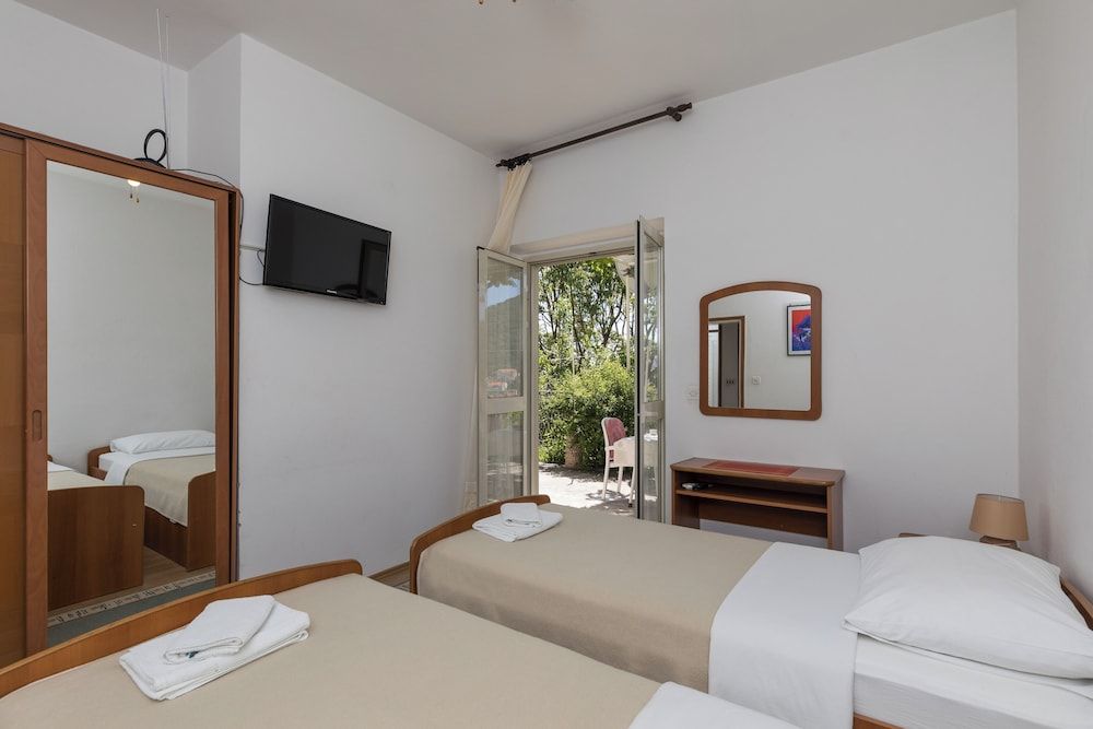 Double Room (Begović Guest House - Private Twin R)