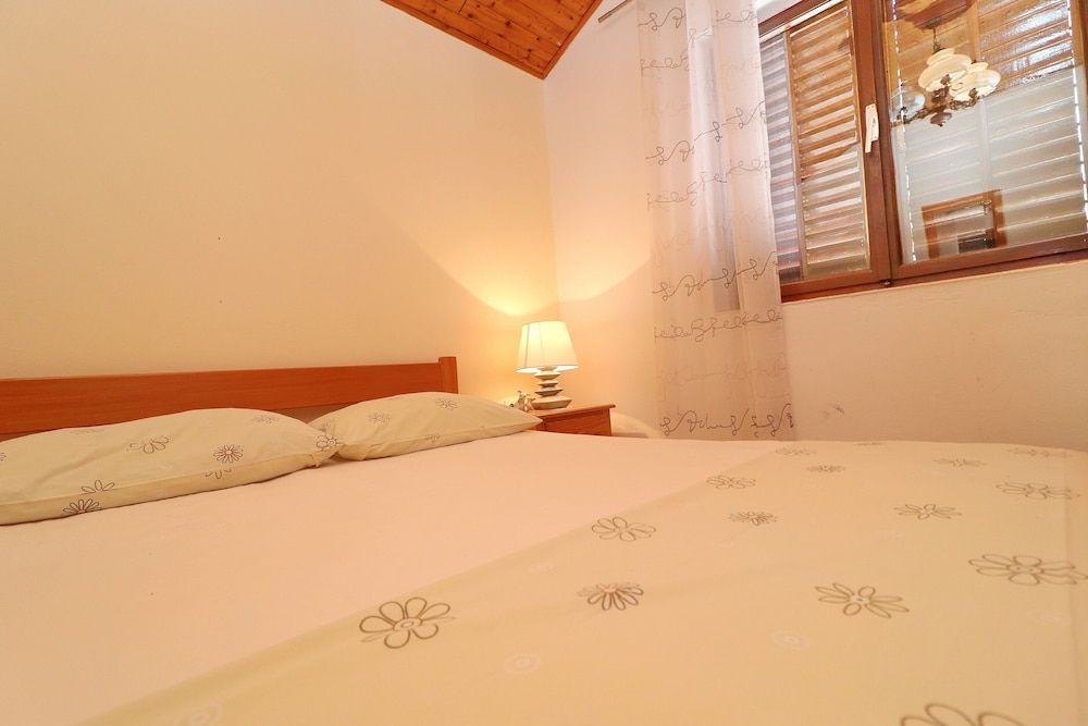 Apartment (One Bedroom Apartment with Balcony an)