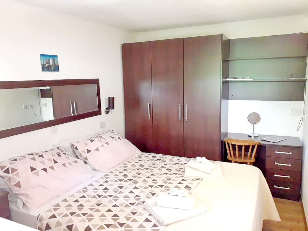 Apartment (One Bedroom Apartment)