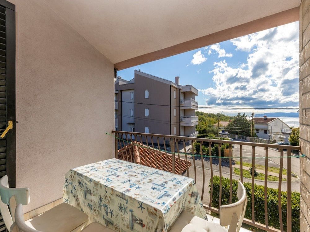 Apartment (One Bedroom Apartment with Balcony (A)