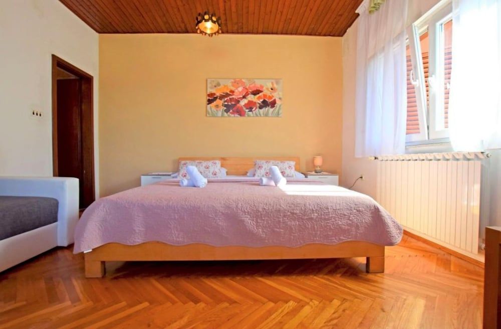 Apartment (One Bedroom Apartment A2+2)